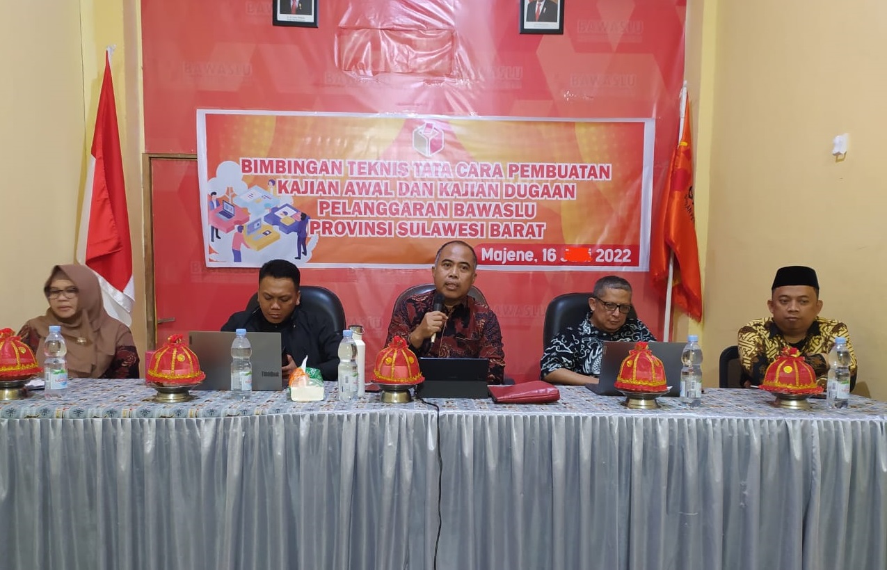 Tingkatkan Kualitas Jajaran Pengawas Pemilu, Bawaslu Sulbar Gelar Bimbingan Teknis Tata Cara Pembuatan Kajian Awal dan Kajian Dugaan Pelanggaran