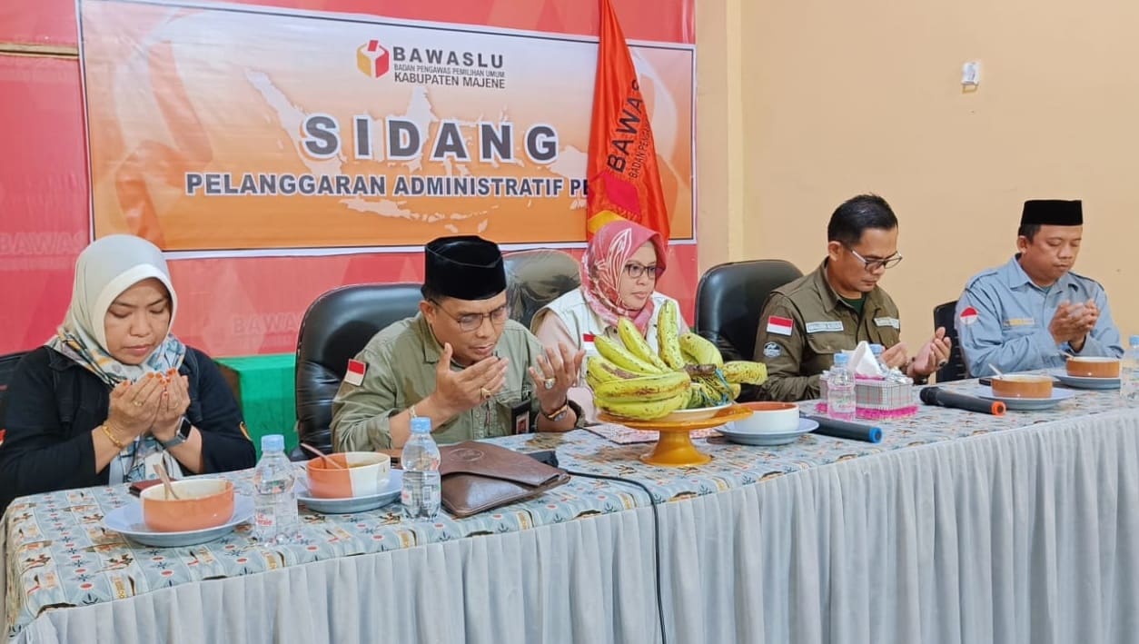 Sambangi Bawaslu Majene, Bawaslu Sulbar Perkuat Jajaran Dalam Pengawasan Pemilu Tahun 2024