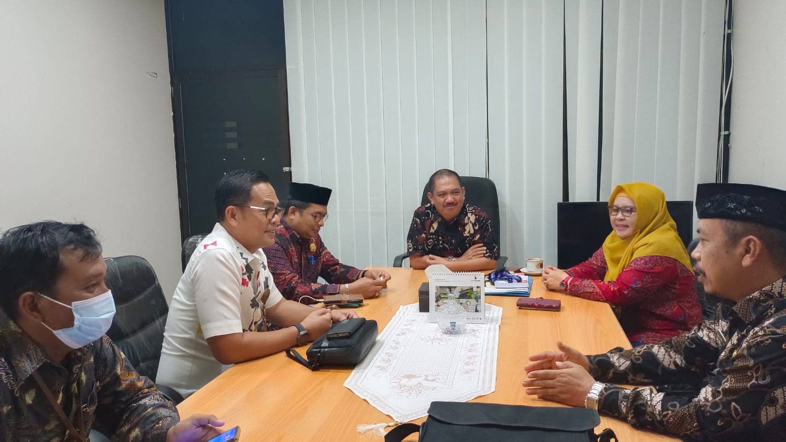Pastikan Kesiapan Anggaran Pengawasan Pemilihan Tahun 2024, Bawaslu Sulbar Lanjutkan Koordinasi Bersama Kesbangpol