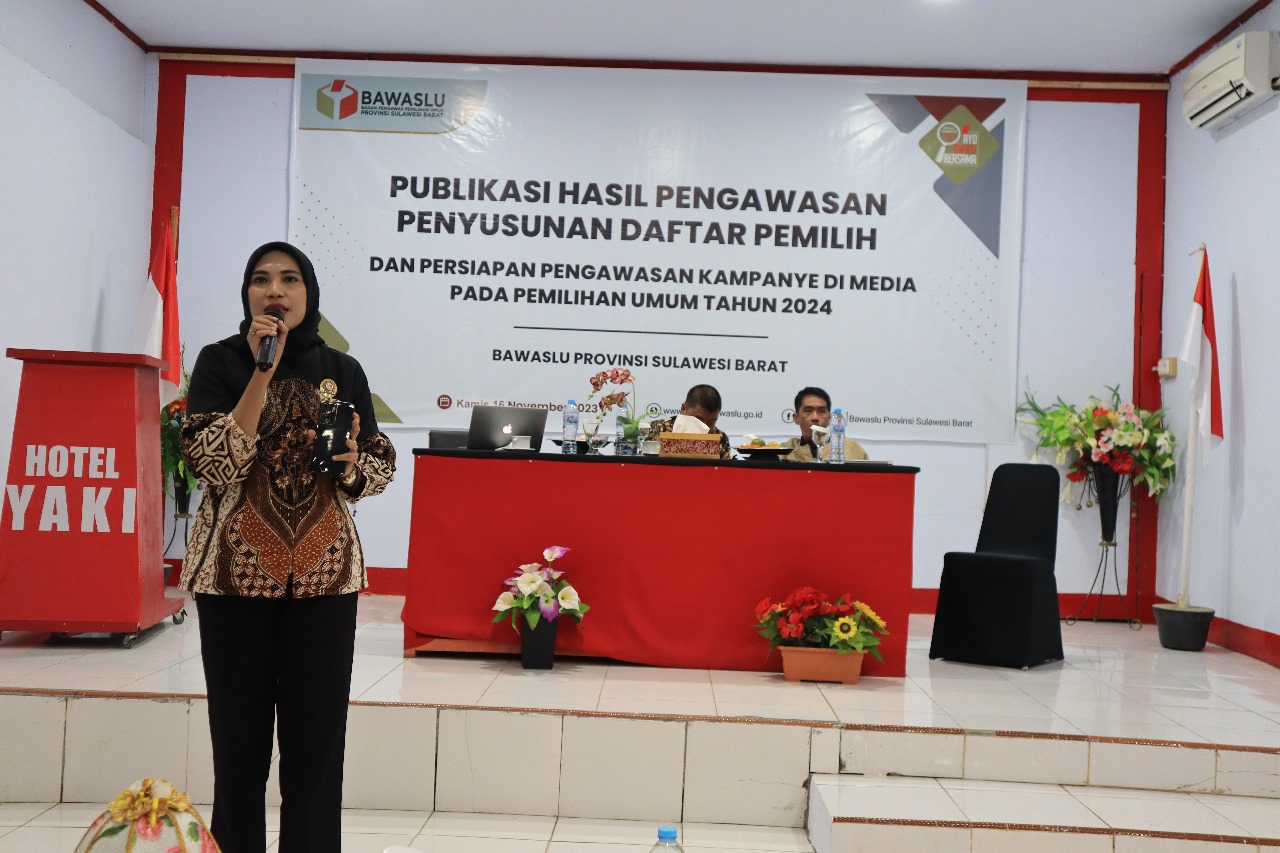 Bawaslu Sulbar Gandeng Puluhan Media Deklarasikan Pemilu Damai