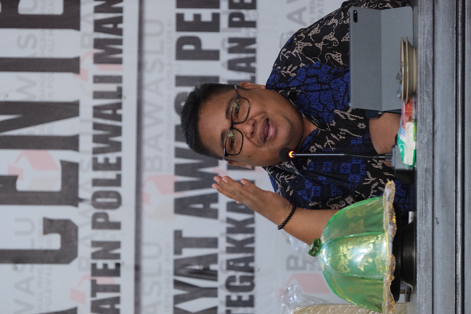Bawaslu Sulbar Gelar Rapat Teknis Pengelolaan Data: Muhammad Subhan Tekankan Pentingnya Keterhubungan Data dengan PPID