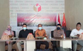 Seluruh Tahapan Pilkada 2020 Selesai, Bawaslu Sulbar Gelar Evaluasi Pengawasan