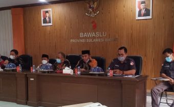 Tingkatkan Kualitas dan Akuntabilitas Kinerja, Bawaslu Sulbar Gelar Sosialisasi Pedoman Teknis Pelaksanaan Pembinaan dan Pengawasan Bersama Bawaslu Kabupaten
